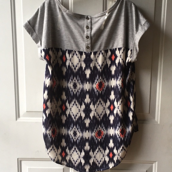 Shirt - Picture 2 of 3